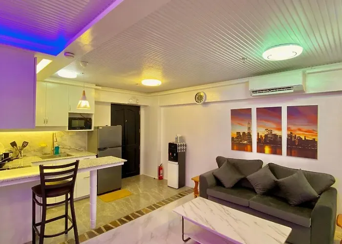 225 Elegant And Comfort Lapu-Lapu City